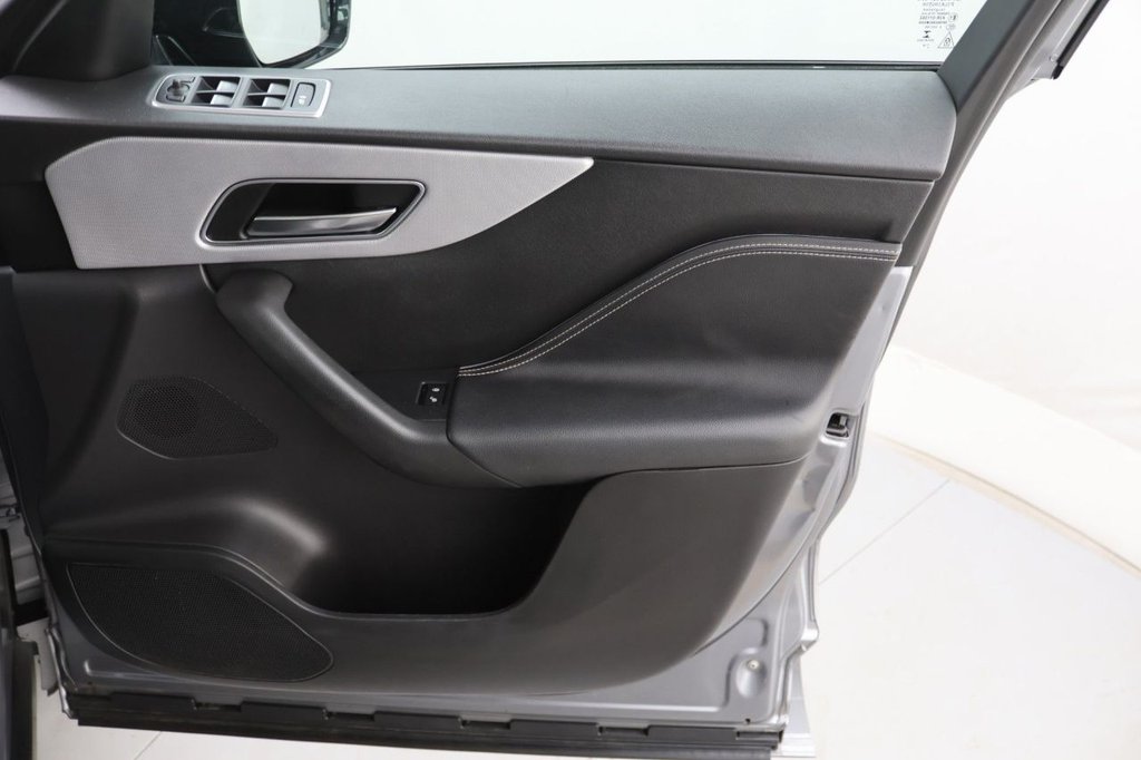 Used Jaguar F-Pace 2019 for sale - 78167296: Photo 26