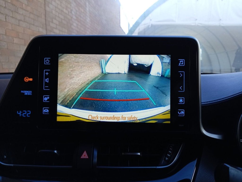 Used Toyota C-HR 2019 for sale - 77593954: Photo 2