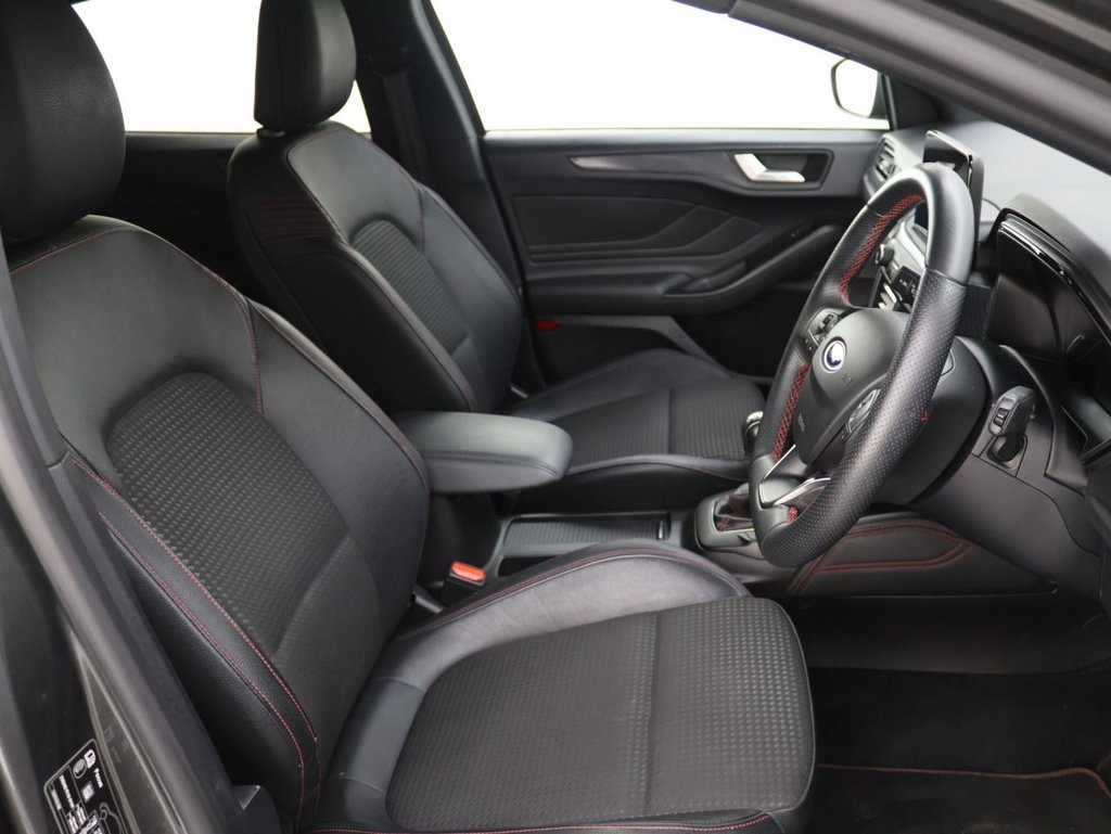 Used Ford Focus 2020 for sale - 76542180: Photo 11