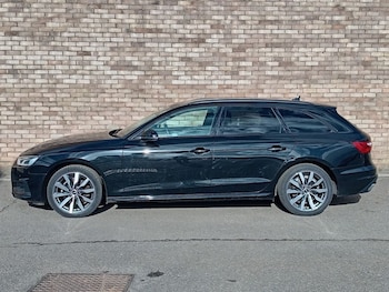 Used Audi A4 Avant 2022 for sale - 76542018: Photo