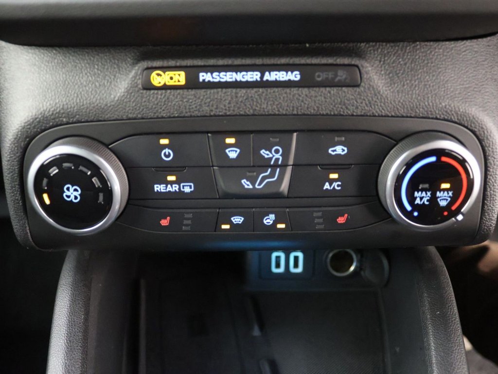 Used Ford Focus 2021 for sale - 76542122: Photo 13