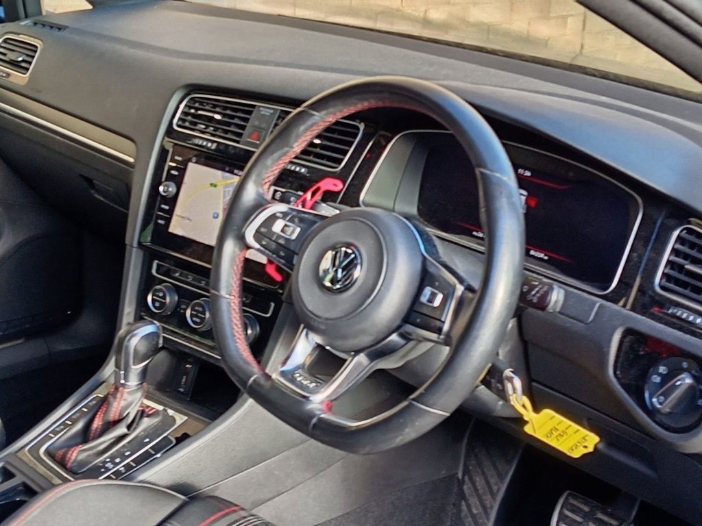 Used Volkswagen Golf 2017 for sale - 77049023: Photo 3