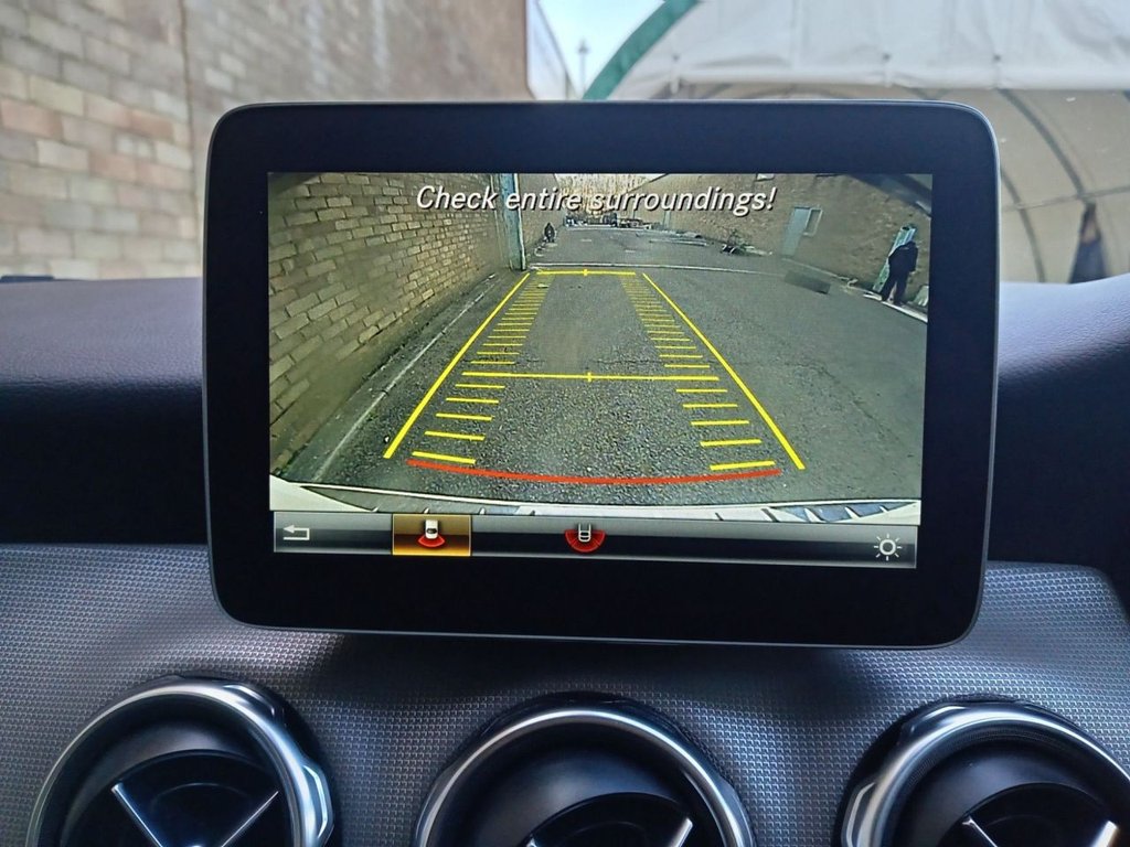 Used Mercedes-Benz GLA 2018 for sale - 76665806: Photo 2