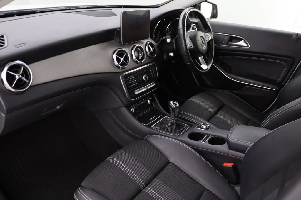 Used Mercedes-Benz GLA 2018 for sale - 76665806: Photo 24