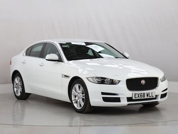 Used Jaguar XE 2018 for sale - 78358019: Photo