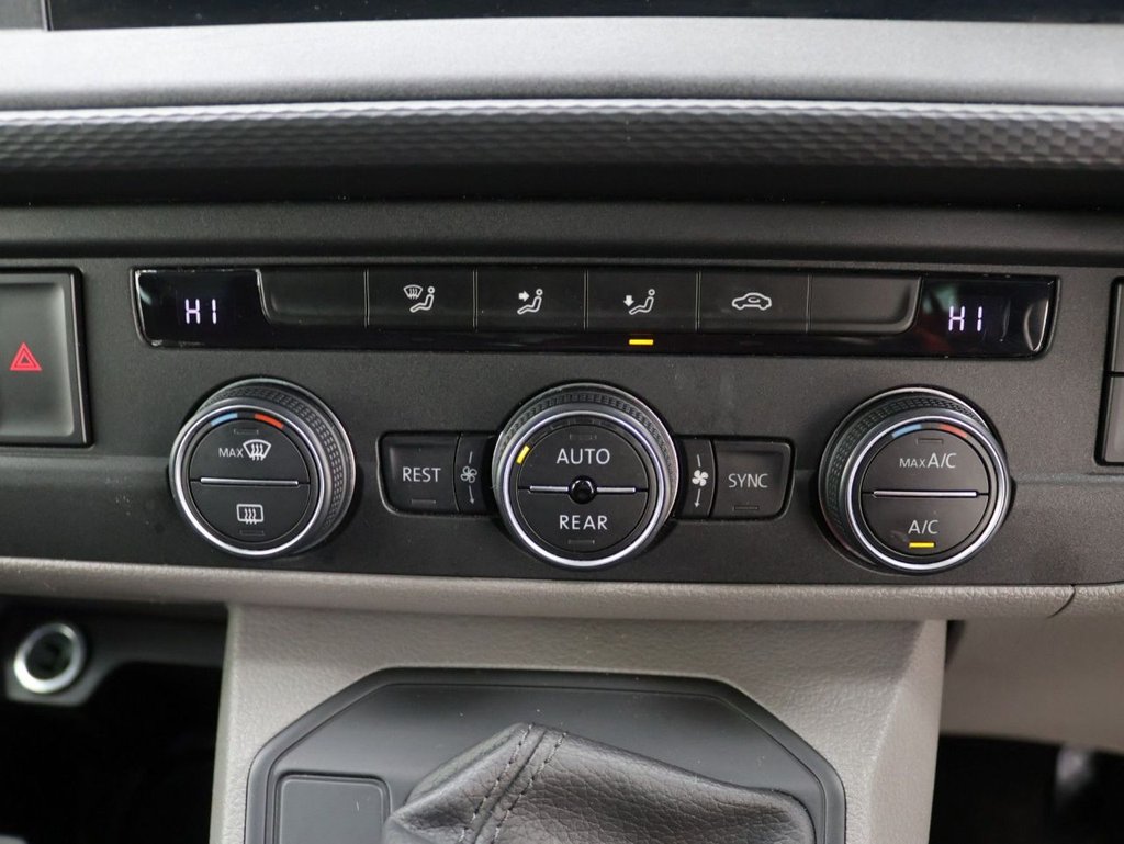 Used Volkswagen Transporter Shuttle 2020 for sale - 78172320: Photo 16