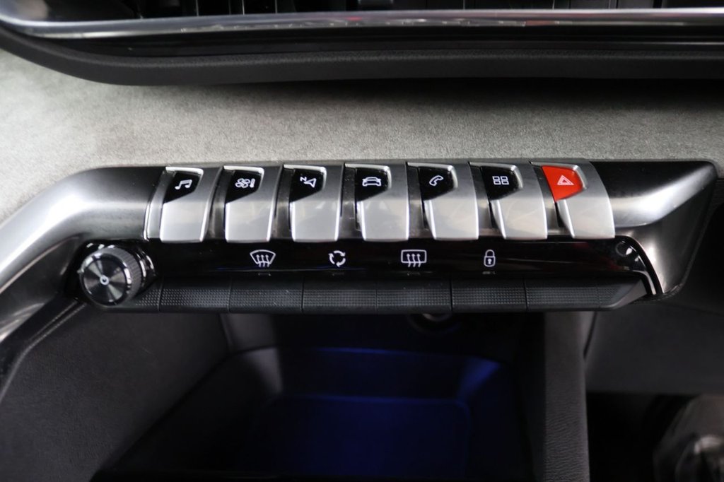 Used Peugeot 3008 2021 for sale - 76542193: Photo 17