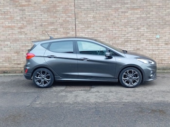 Used Ford Fiesta 2019 for sale - 76542076: Photo