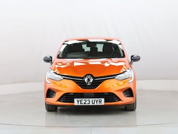 Used Renault Clio 2023 for sale - 76236165: Photo