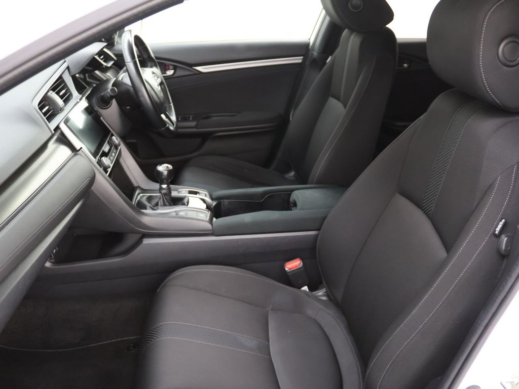 Used Honda Civic 2019 for sale - 76595850: Photo 21