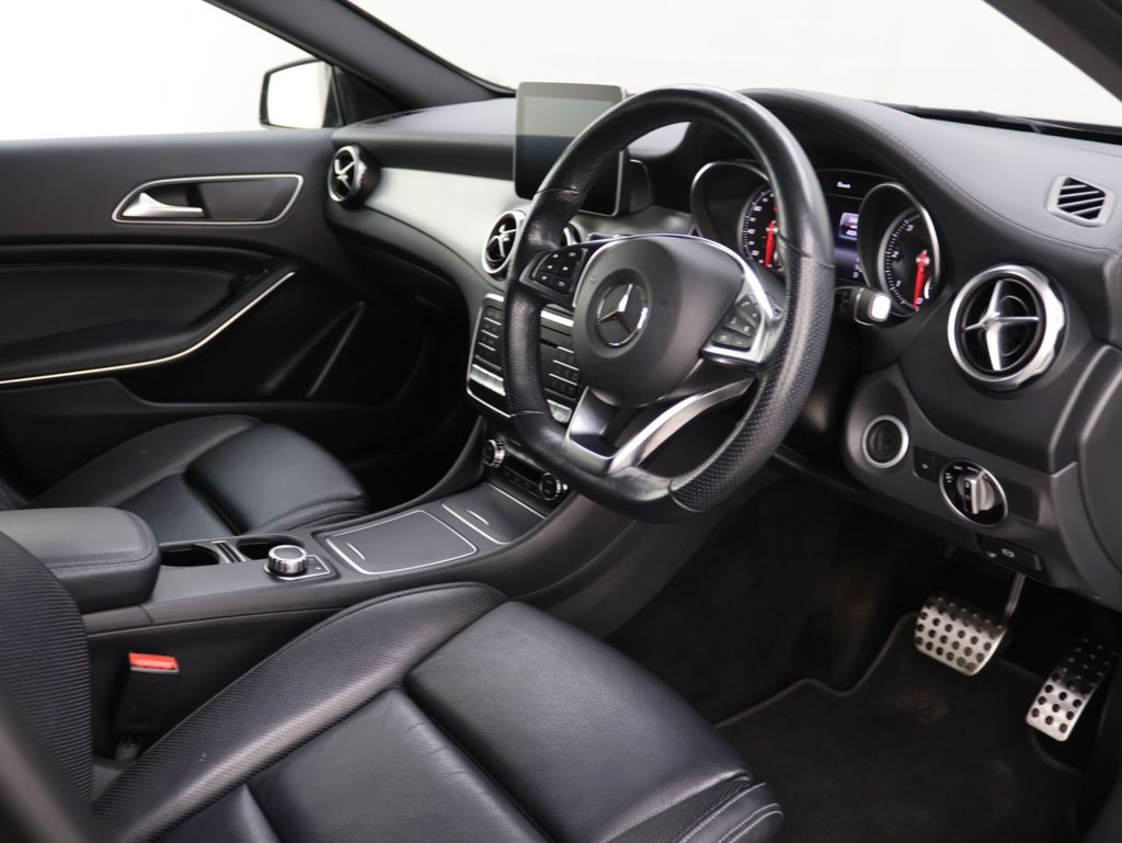 Used Mercedes-Benz GLA 2019 for sale - 76797679: Photo 11