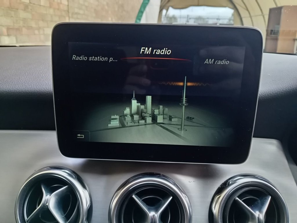 Used Mercedes-Benz GLA 2017 for sale - 76541975: Photo 12