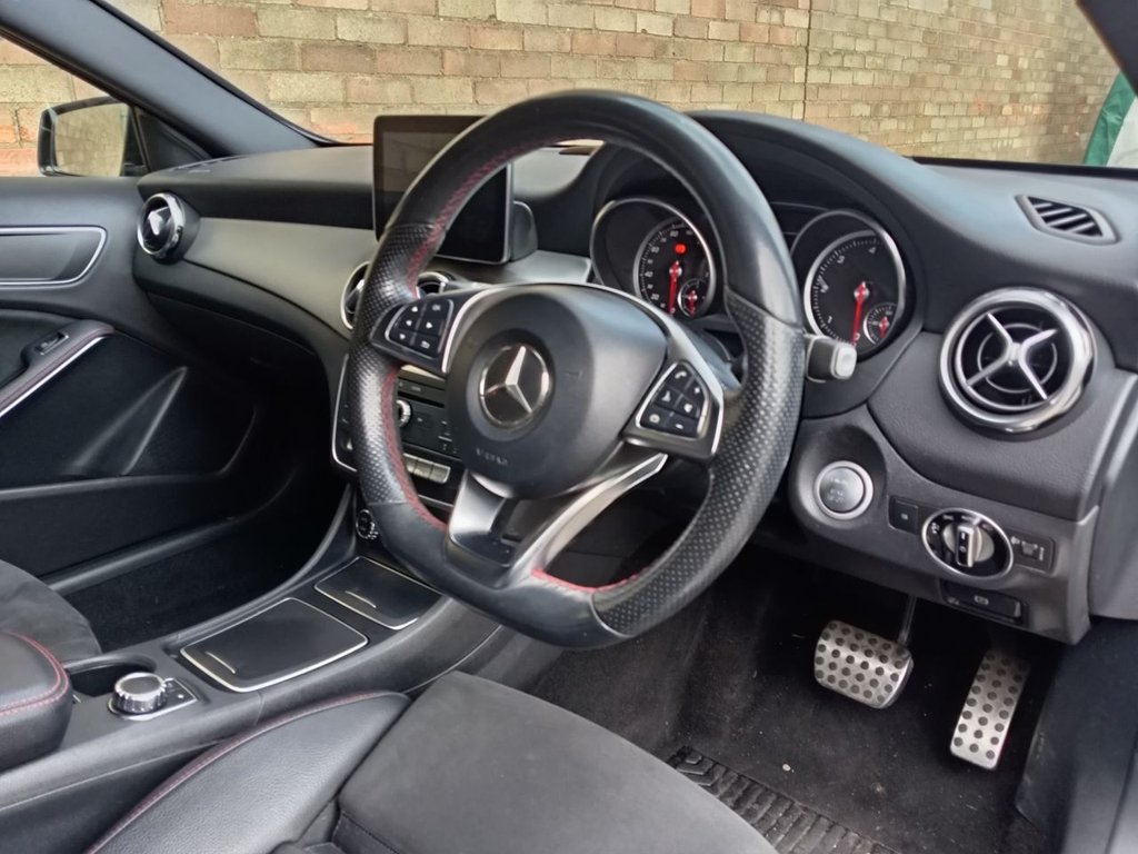 Used Mercedes-Benz GLA 2017 for sale - 76541975: Photo 8