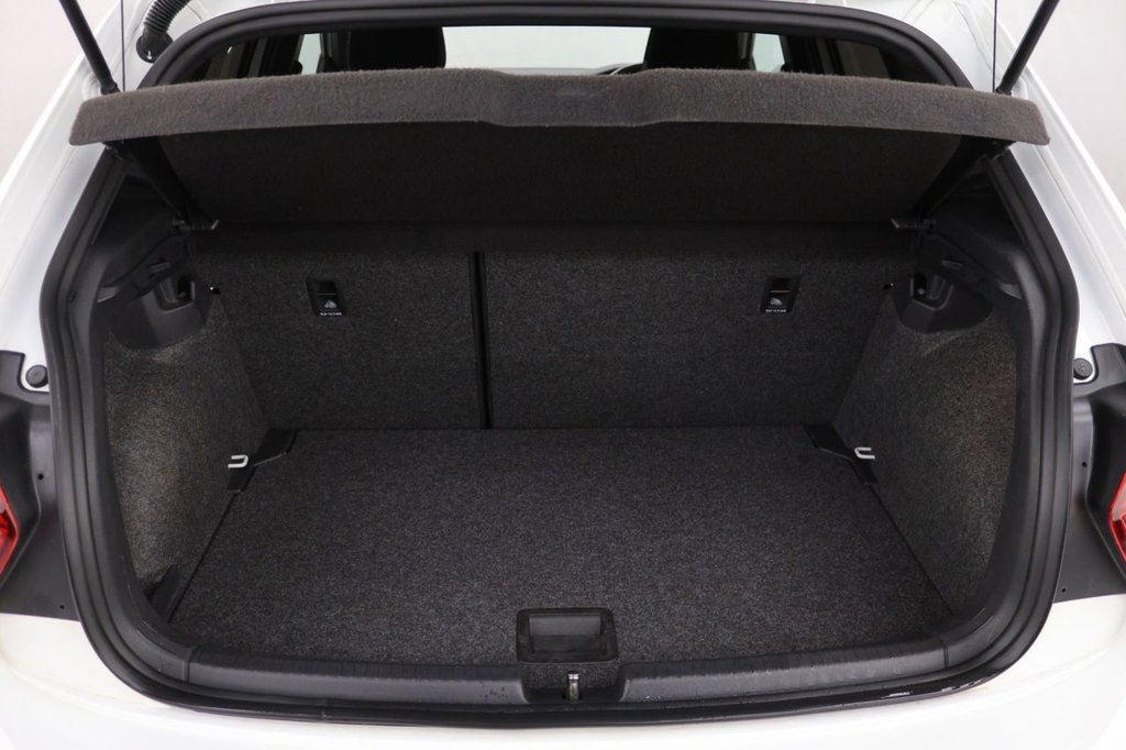 Used Volkswagen Polo 2018 for sale - 77188186: Photo 24