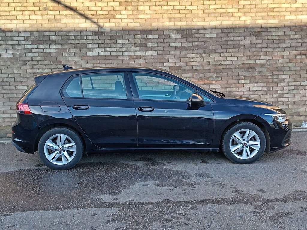 Used Volkswagen Golf 2021 for sale - 76665793: Photo 2