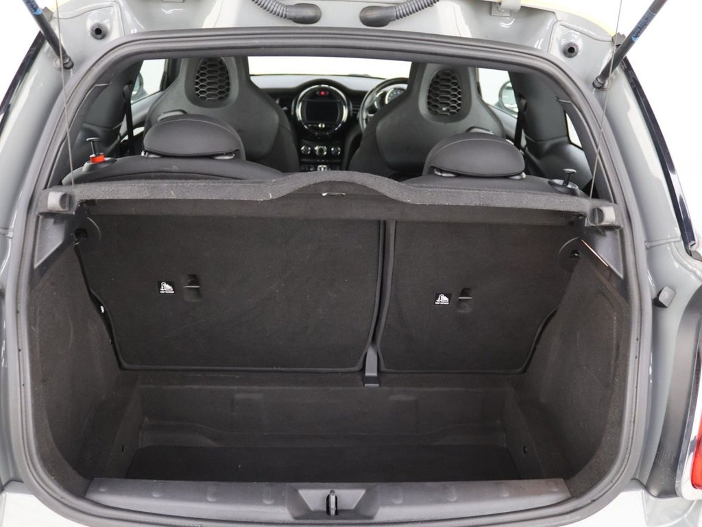 Used MINI Hatch 2019 for sale - 76542200: Photo 24