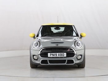 Used MINI Hatch 2019 for sale - 76542200: Photo