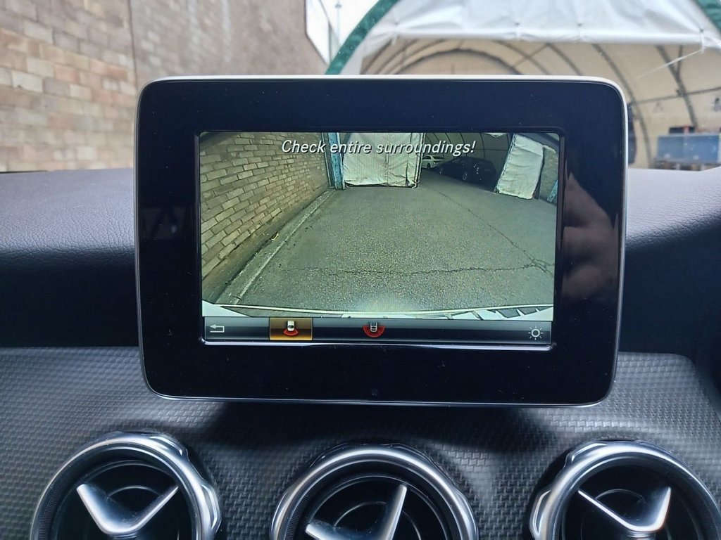 Used Mercedes-Benz GLA 2018 for sale - 76923465: Photo 2