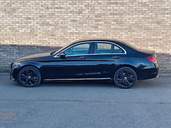 Used Mercedes-Benz C Class 2020 for sale - 77879489: Photo