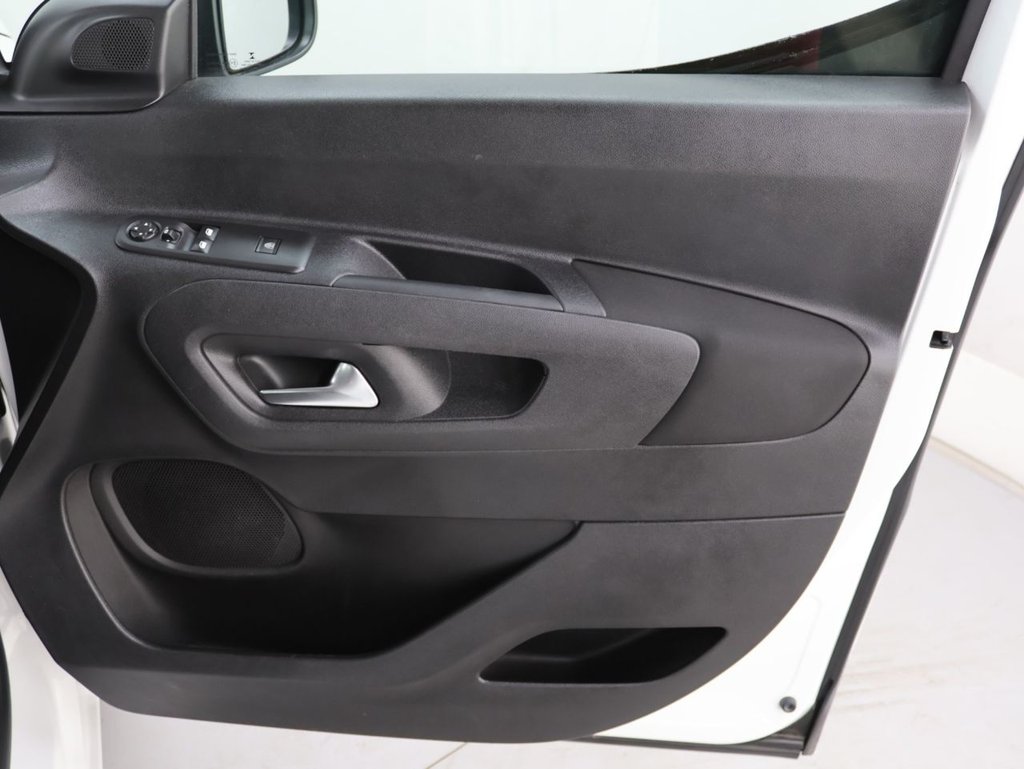 Used Vauxhall Combo Life 2019 for sale - 76386009: Photo 25