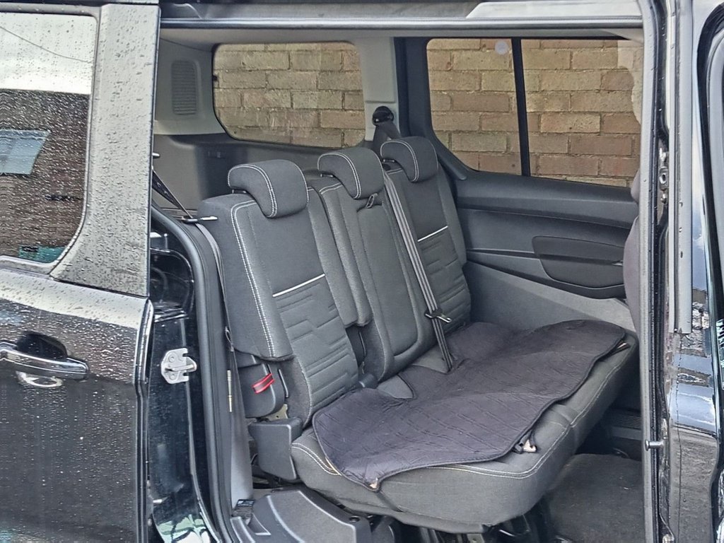 Used Ford Grand Tourneo Connect 2018 for sale - 77534043: Photo 8