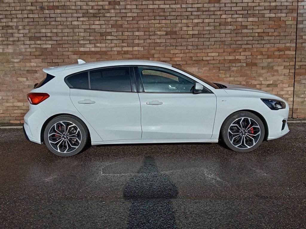 Used Ford Focus 2020 for sale - 77407926: Photo 2