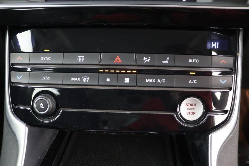 Used Jaguar XE 2018 for sale - 77666764: Photo 13