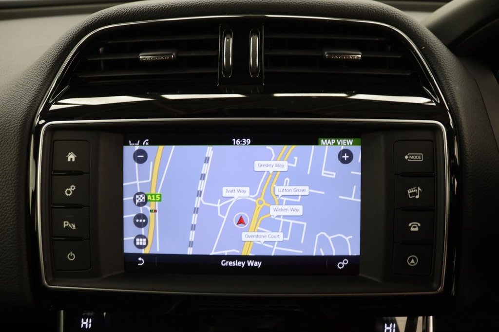 Used Jaguar XE 2018 for sale - 77666764: Photo 16