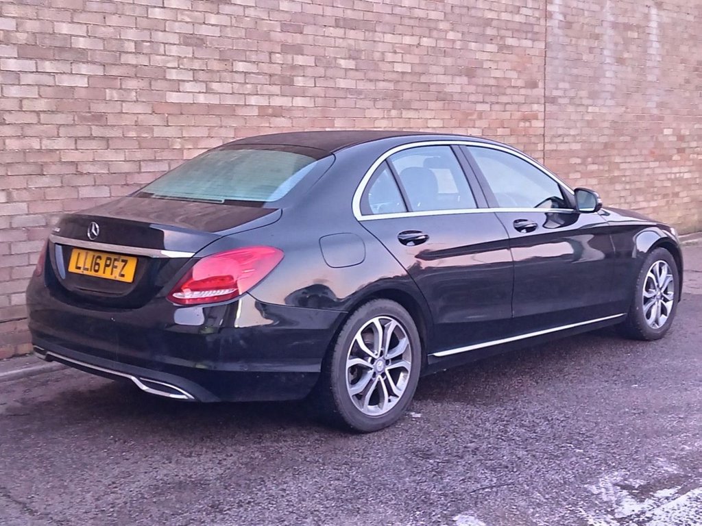 Used Mercedes-Benz C Class 2016 for sale - 77121591: Photo 2