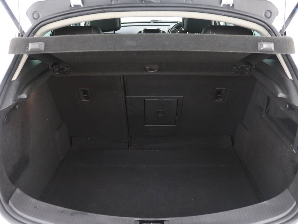 Used Vauxhall Astra GTC 2016 for sale - 77654490: Photo 26