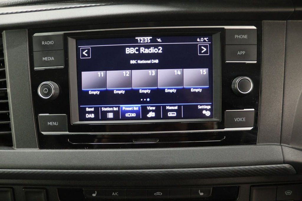 Used Volkswagen Transporter 2021 for sale - 77631624: Photo 14