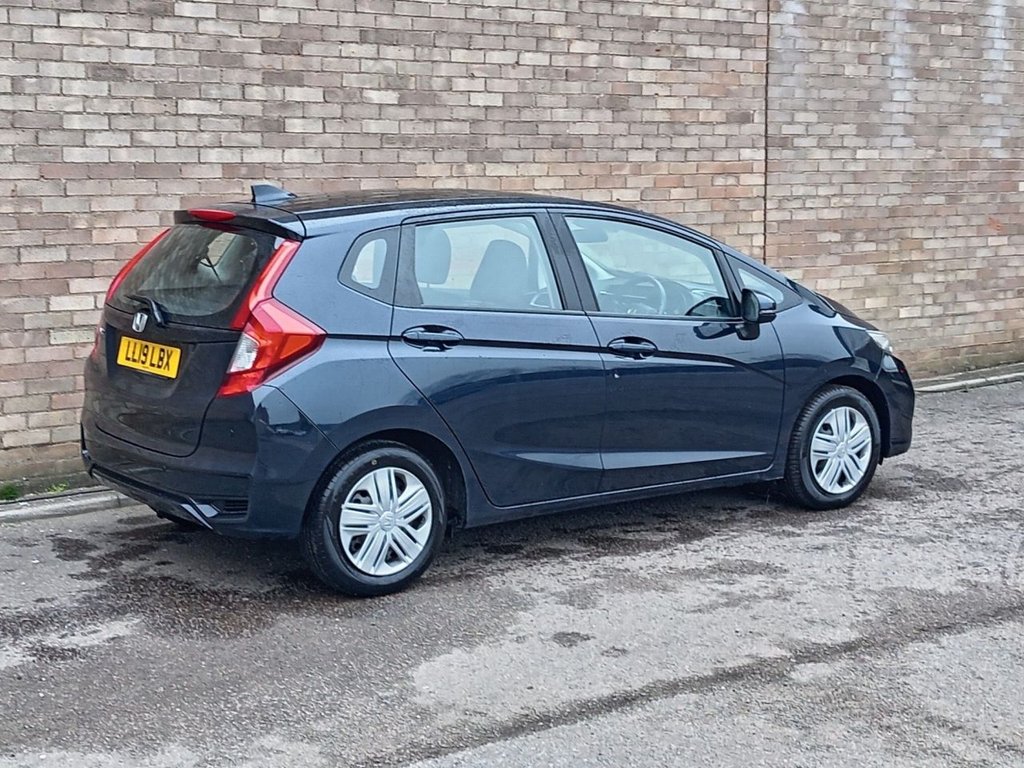Used Honda Jazz 2019 for sale - 77792447: Photo 3