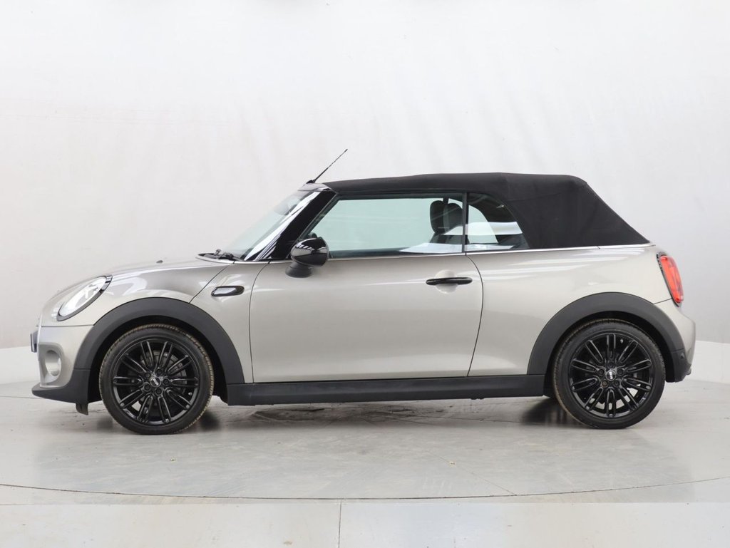 Used MINI Convertible 2016 for sale - 77820948: Photo 12
