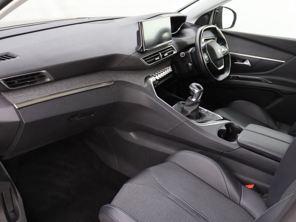 Used Peugeot 5008 2022 for sale - 76642369: Photo 24