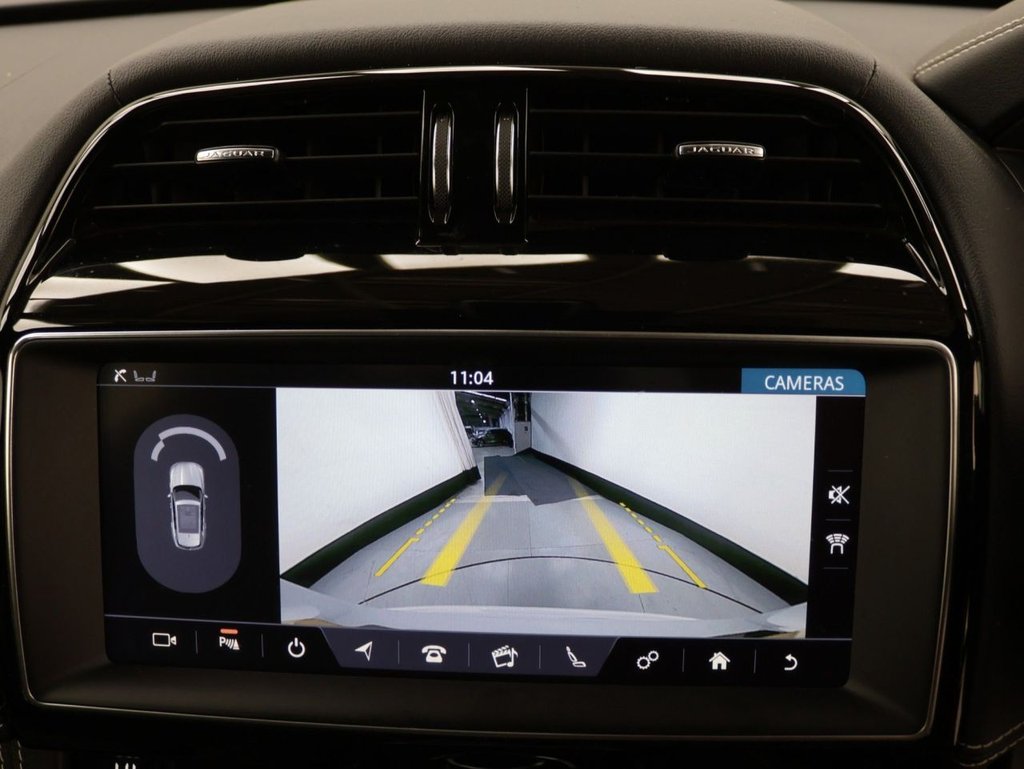 Used Jaguar F-Pace 2019 for sale - 76665798: Photo 16