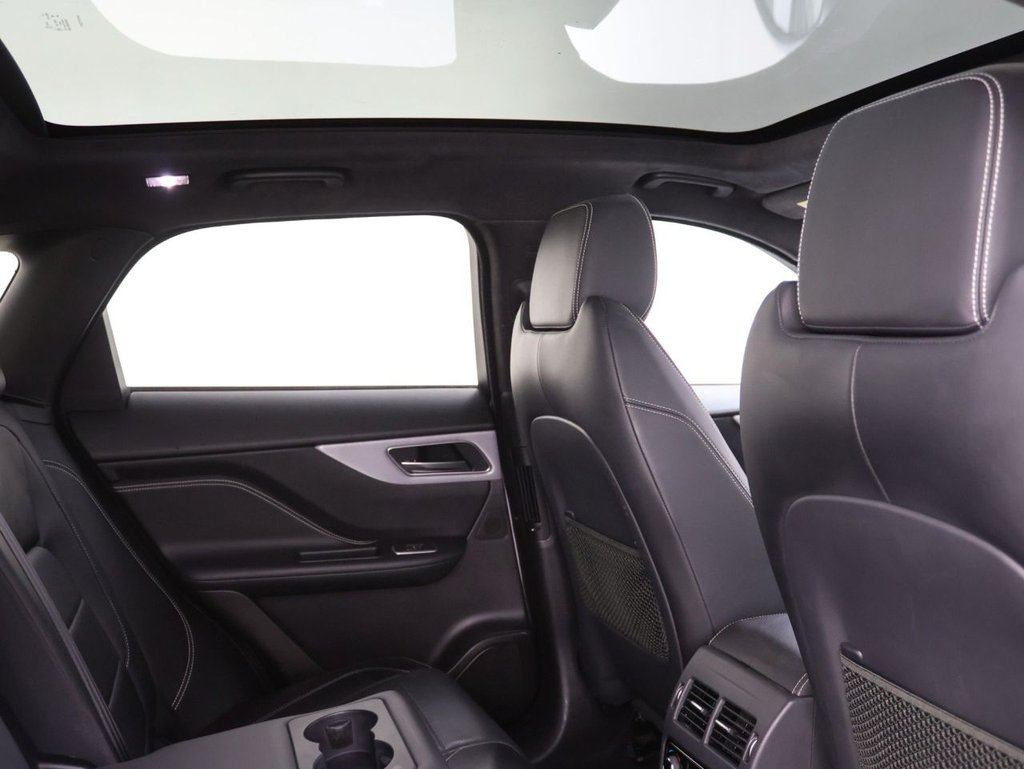 Used Jaguar F-Pace 2019 for sale - 76665798: Photo 2