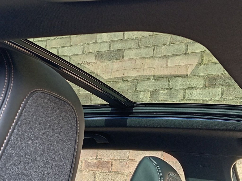 Used Peugeot 3008 2018 for sale - 77666748: Photo 2