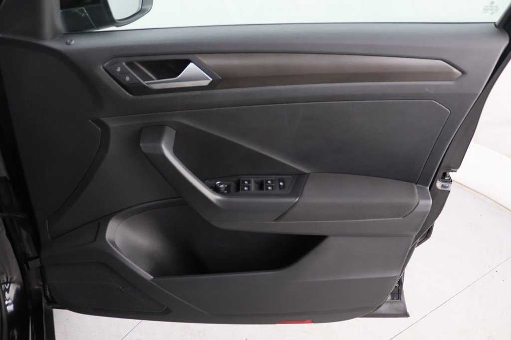 Used Volkswagen T-Roc 2019 for sale - 76454012: Photo 25