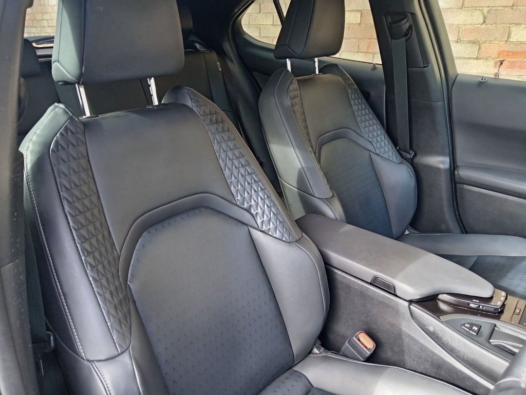 Used Lexus UX 2022 for sale - 77748359: Photo 8