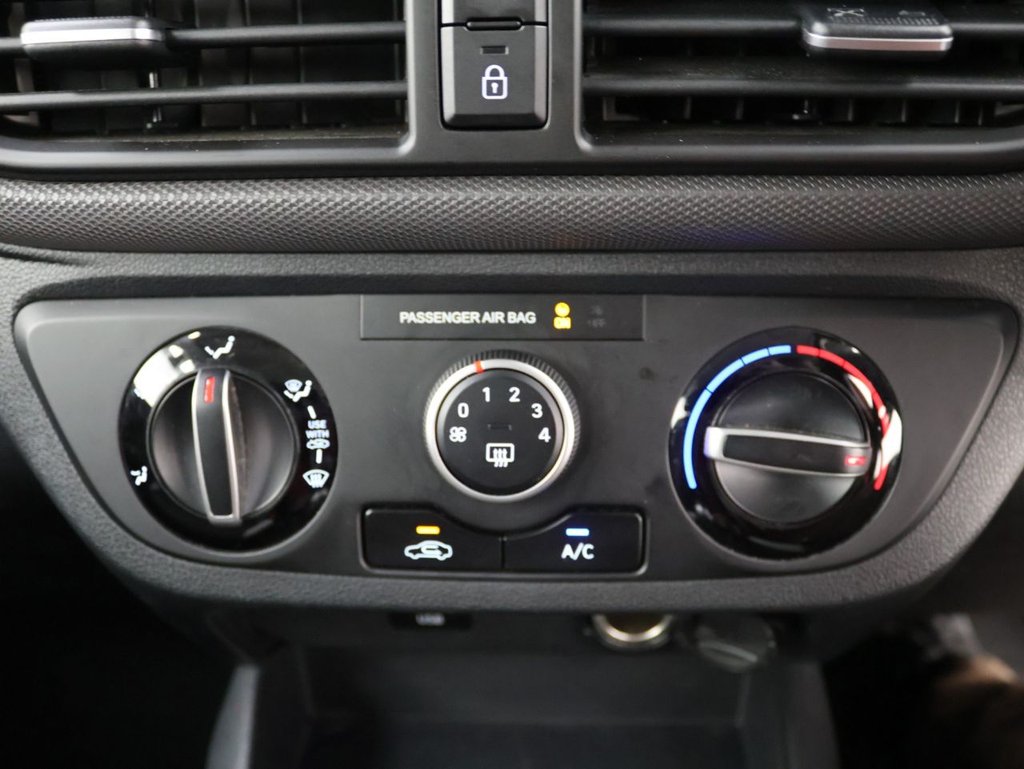 Used Hyundai i10 2021 for sale - 76542176: Photo 13