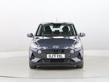 Used Hyundai i10 2021 for sale - 76542176: Photo
