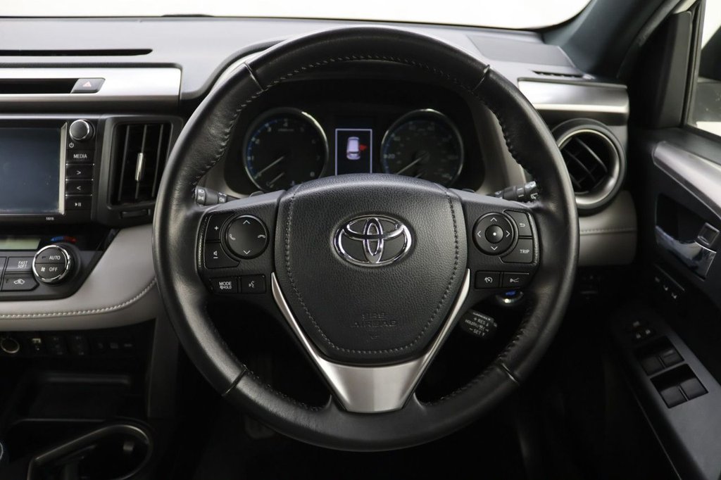 Used Toyota RAV4 2017 for sale - 77121283: Photo 20
