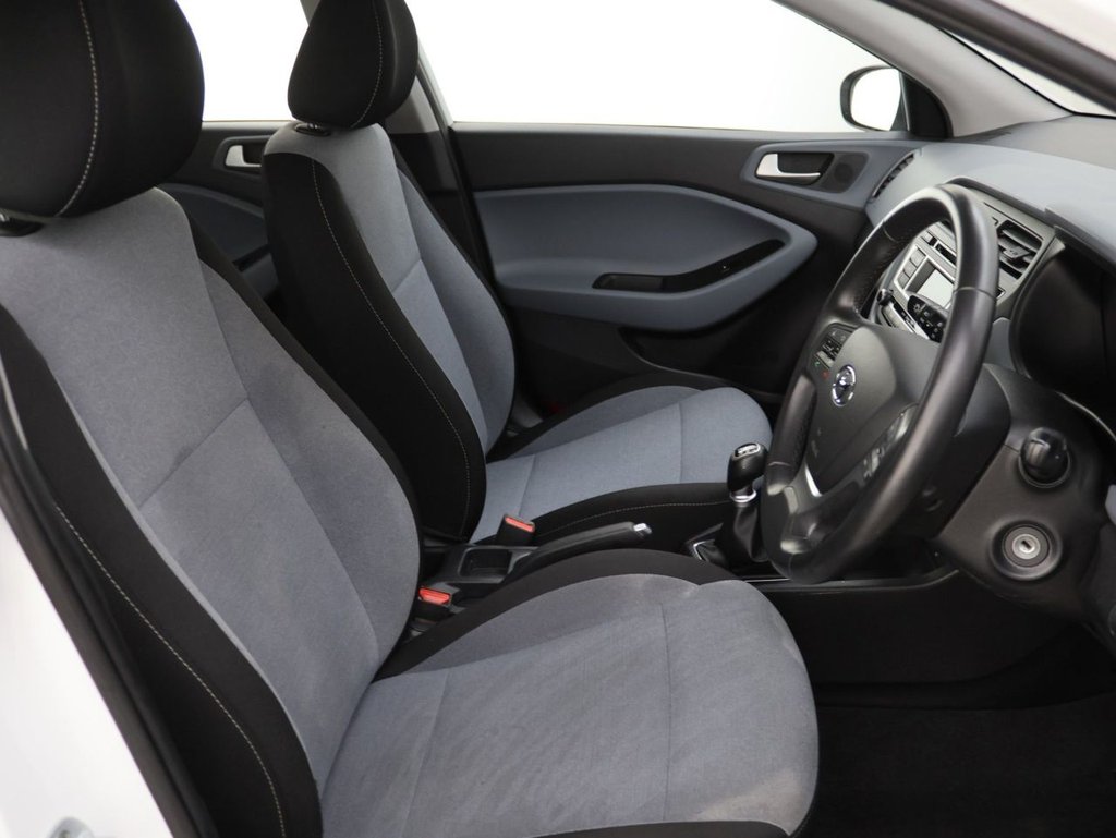 Used Hyundai i20 2016 for sale - 76570021: Photo 12