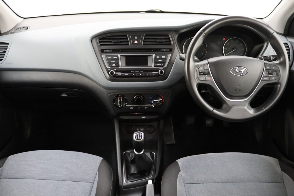 Used Hyundai i20 2016 for sale - 76570021: Photo 16