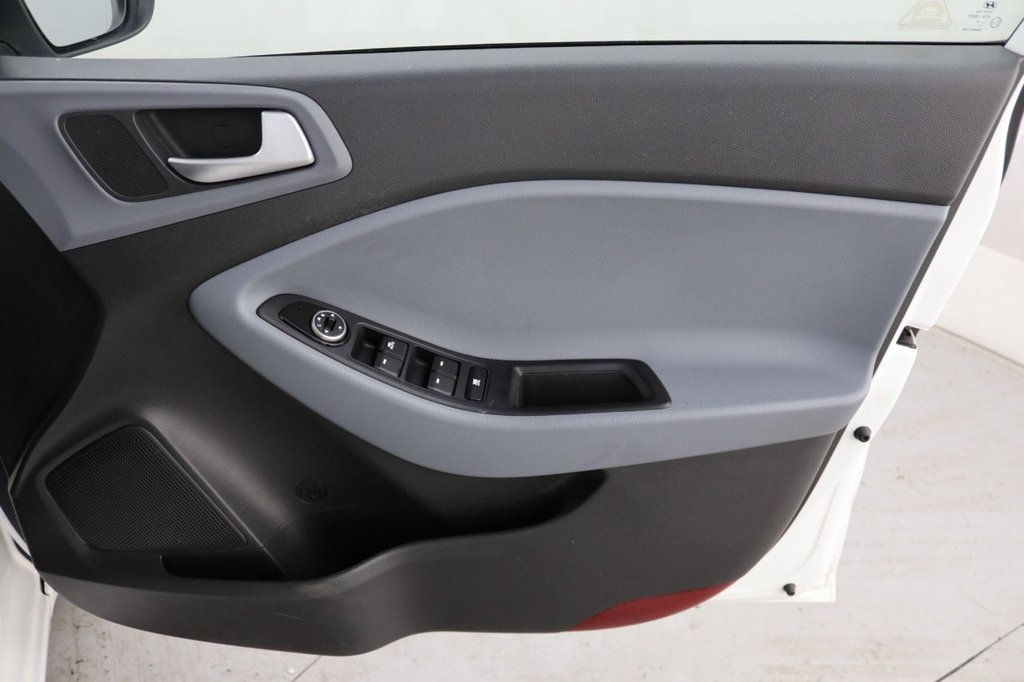 Used Hyundai i20 2016 for sale - 76570021: Photo 24