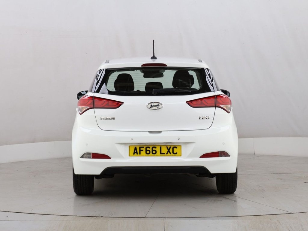 Used Hyundai i20 2016 for sale - 76570021: Photo 9