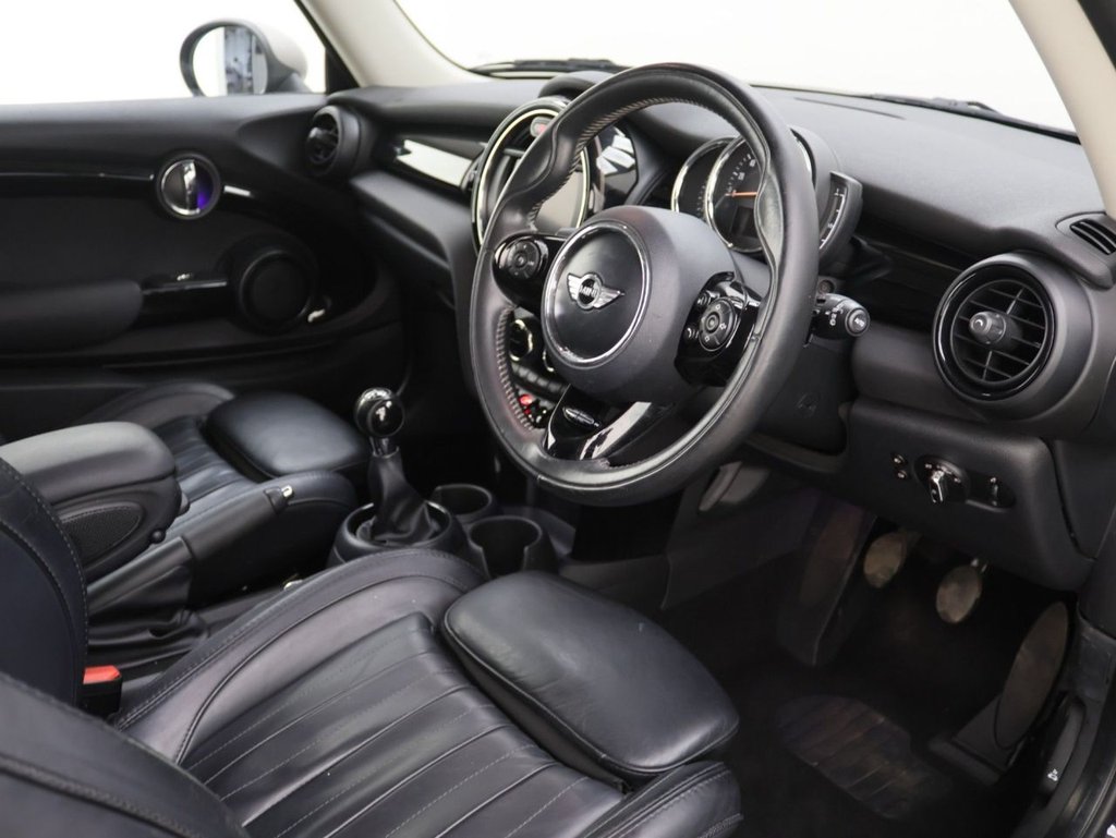 Used MINI Hatch 2018 for sale - 77792423: Photo 8