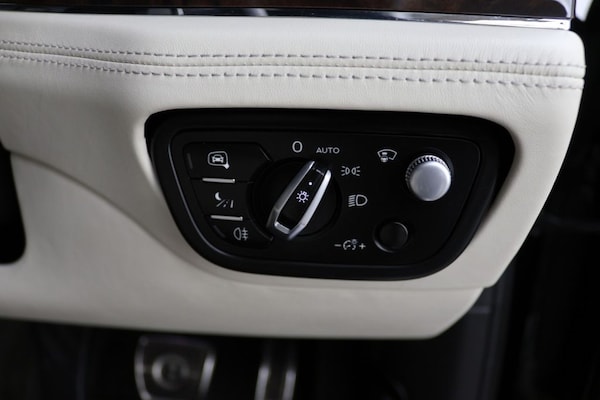Used Bentley Bentayga 2021 for sale - 76210224: Photo 21