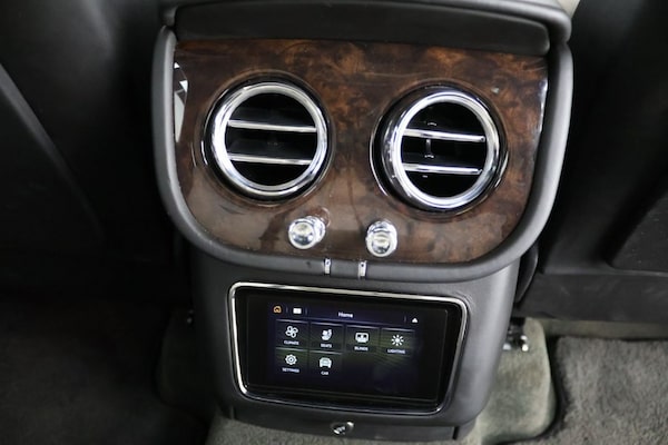 Used Bentley Bentayga 2021 for sale - 76210224: Photo 23