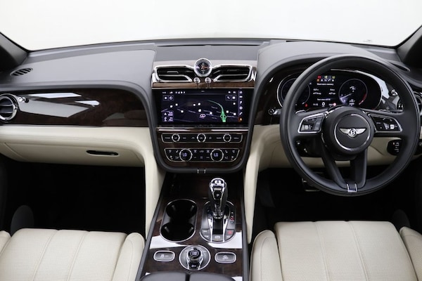 Used Bentley Bentayga 2021 for sale - 76210224: Photo 26